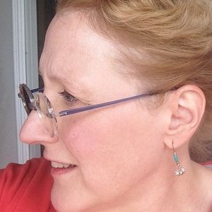 Meet your Posher, Janet